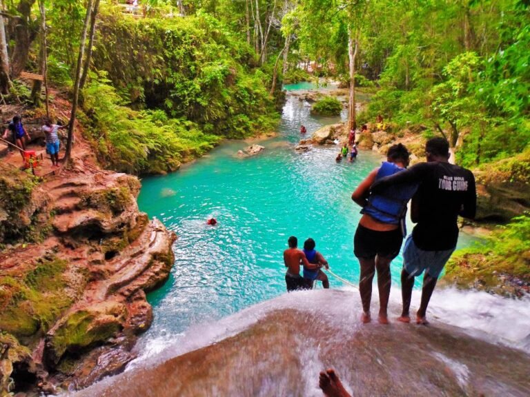 Blue-Hole-Ocho-Rios-1.jpg